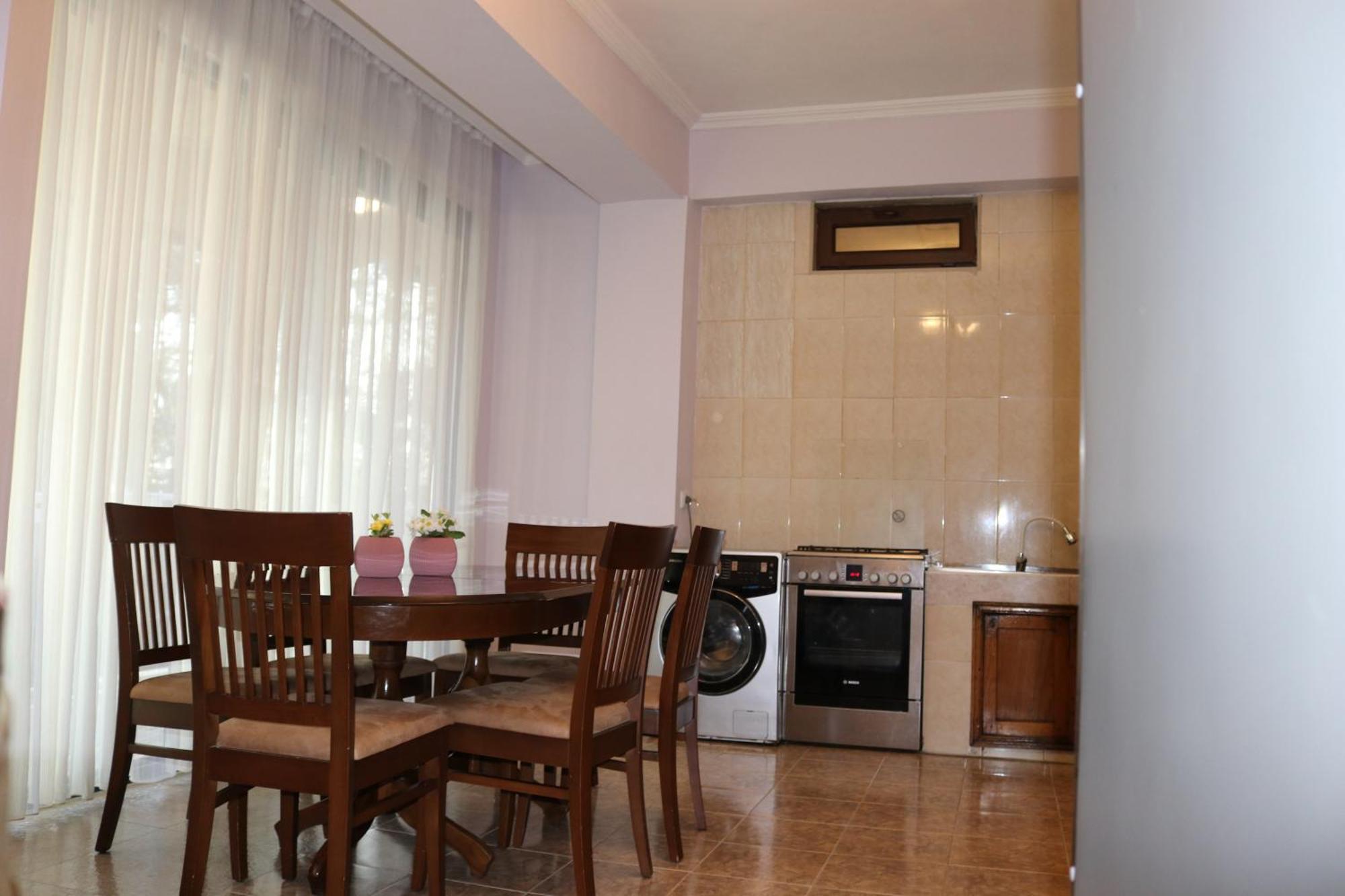 Apartment Near The Sea 1 Kobuleti Ngoại thất bức ảnh
